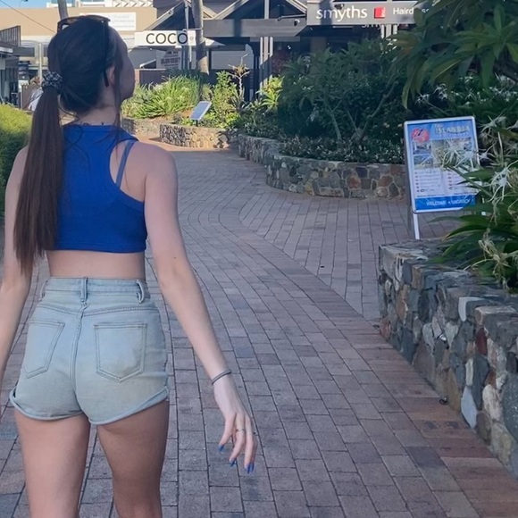 Meet your Posher, Jasmine - Picture 1 of 1